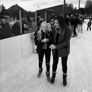 Meet your Posher, Alexis